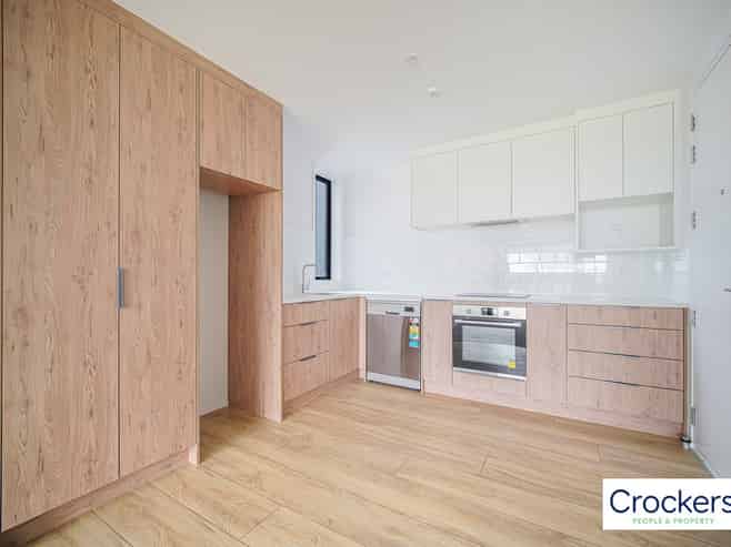 6/14 Treasure Lane, Te Atatu South