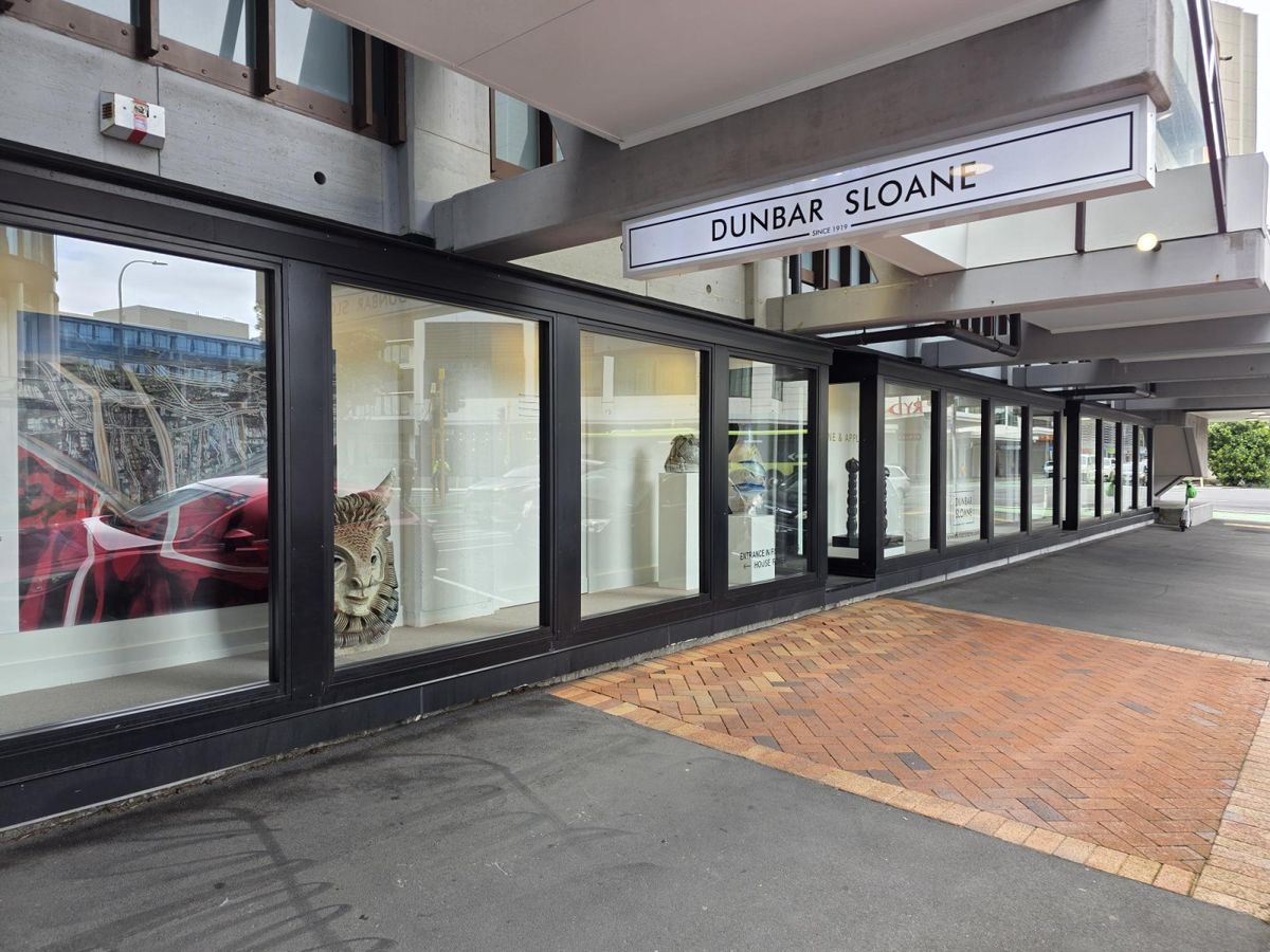 Large Corner site - Retail opportunity