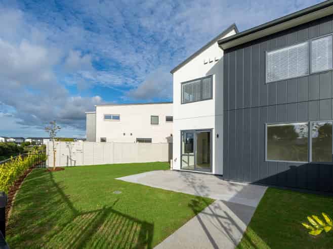 17 Pohorama Lane, Conifer Grove