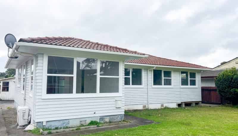 4  Wickman Way, Mangere East