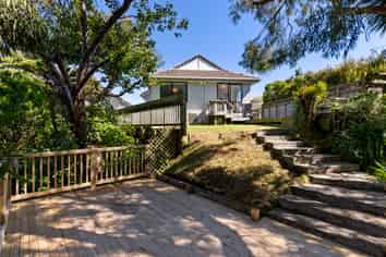 15 Abilene Crescent, Churton Park