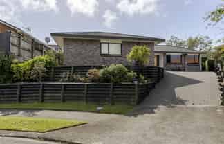 15 Sandel Rise, Merrilands