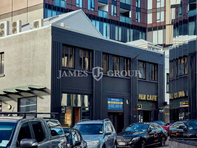 REFURBISHED CBD OFFICE | 7 CAR PARKS