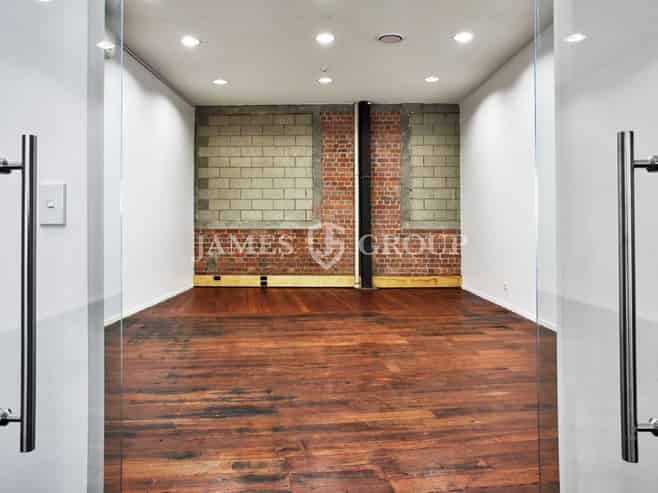REFURBISHED CBD OFFICE | 7 CAR PARKS