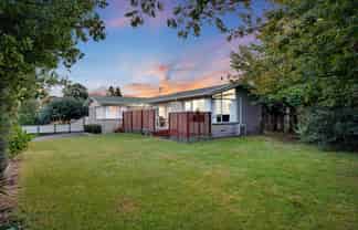 2 Margaret Place, Deanwell