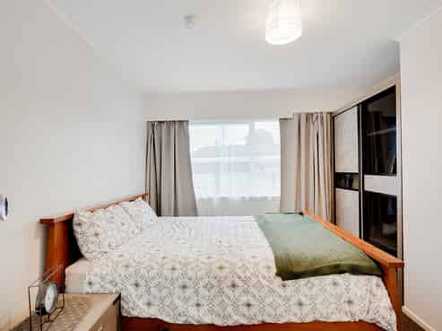 2 Margaret Place, Deanwell