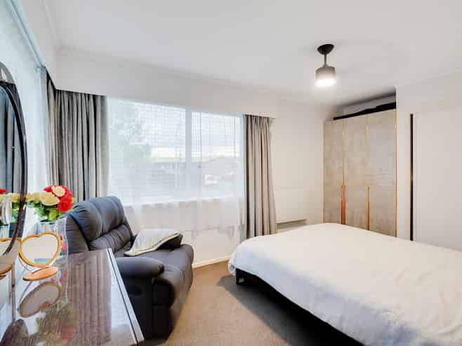 2 Margaret Place, Deanwell