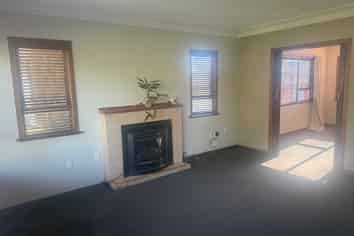 115 Sixteenth Avenue, Avenues