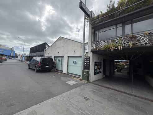 Compact hospo opportunity on Hurstmere Road