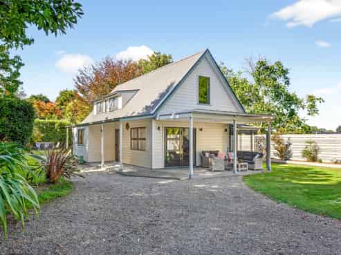 38C Kuratawhiti Street, Greytown
