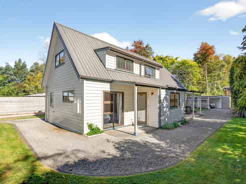38C Kuratawhiti Street, Greytown