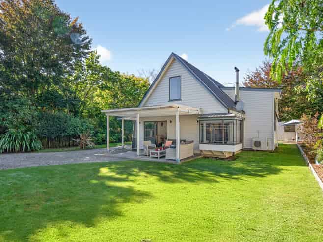 38C Kuratawhiti Street, Greytown