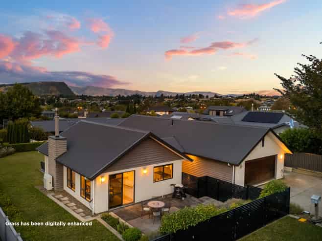 11 McFarlane Terrace, Wanaka