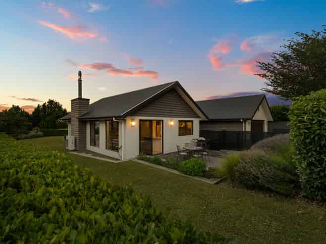 11 McFarlane Terrace, Wanaka