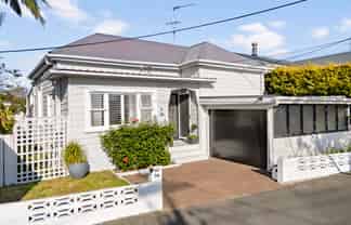 16 Kiwi Road, Devonport