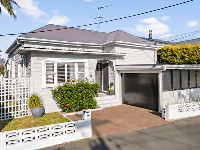 16 Kiwi Road, Devonport
