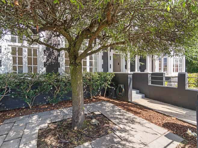 80 View Road, Mount Eden