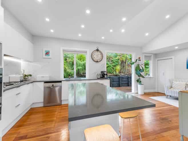 398 Huia Road, Titirangi