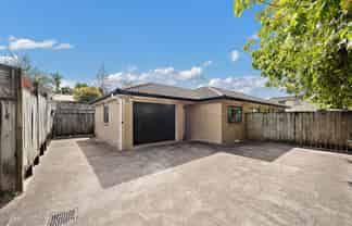 40A Pine Avenue, Henderson