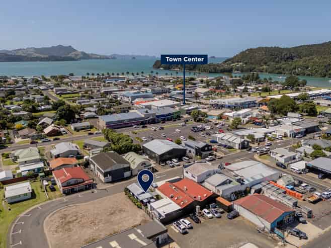 Town centre position with flexible use options