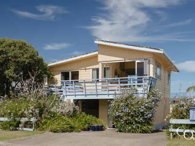 42 Karewa Parade, Papamoa