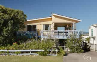 42 Karewa Parade, Papamoa