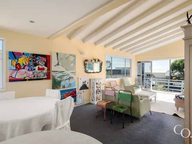 42 Karewa Parade, Papamoa