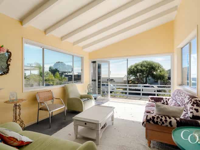 42 Karewa Parade, Papamoa