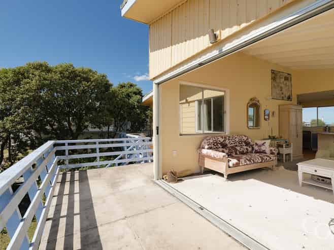 42 Karewa Parade, Papamoa