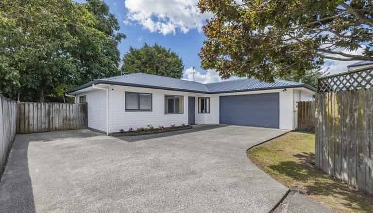 23A Grove Road, Papakura