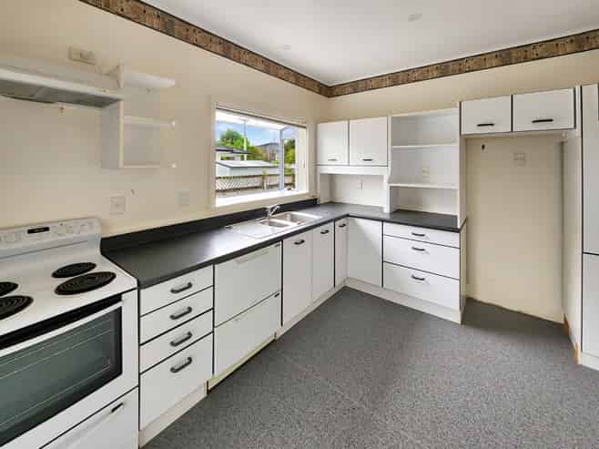 159 Waiwhetu Road, Waterloo