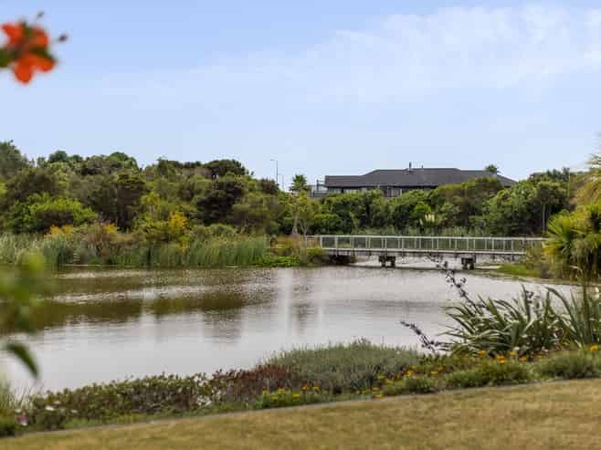 81 The Drive, Paraparaumu Beach