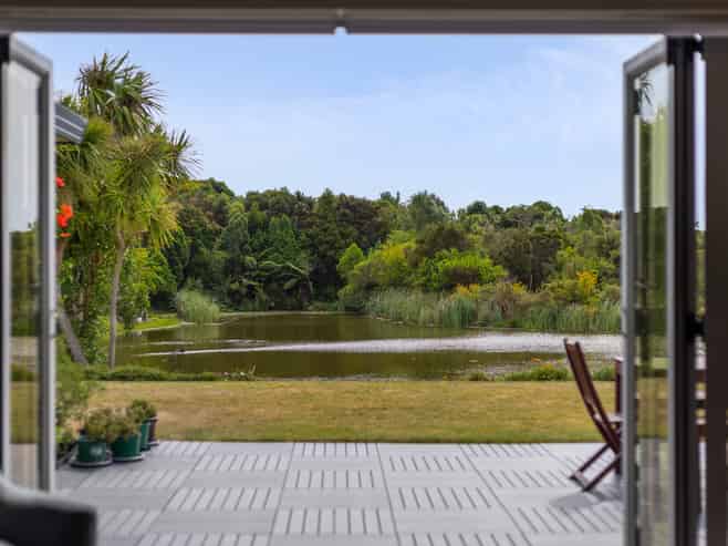 81 The Drive, Paraparaumu Beach