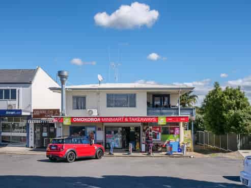 Freehold mixed-use investment