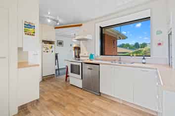 84 Hocken Street, Kenmure