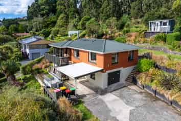 84 Hocken Street, Kenmure