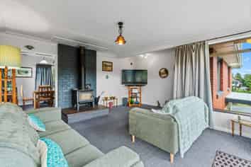 84 Hocken Street, Kenmure