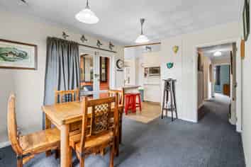 84 Hocken Street, Kenmure
