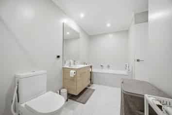 117 Hobsonville Point Road, Hobsonville