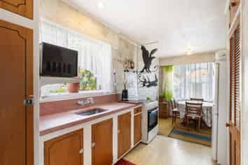 13 Tamatea Avenue, Point England