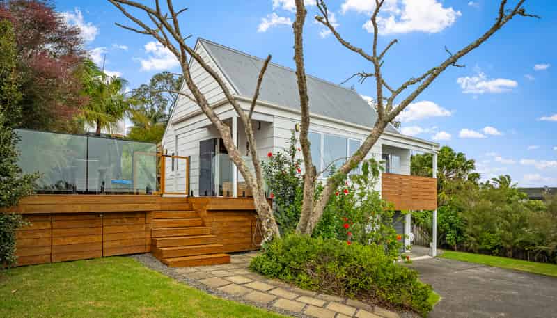 6A D'oyly Drive, Stanmore Bay