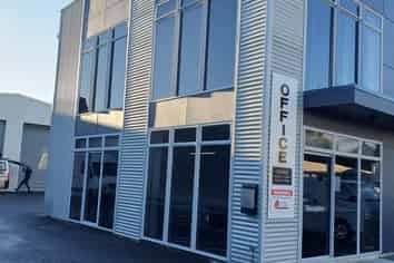 Spotswood Office Building For Lease