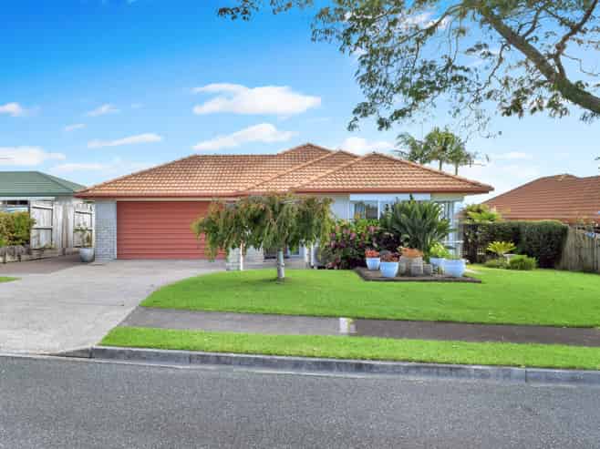 56 Sapphire Drive, Hairini