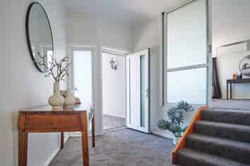 208 Helston Road, Paparangi