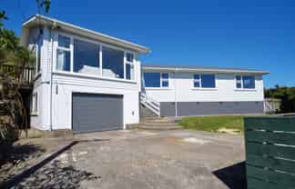 208 Helston Road, Paparangi