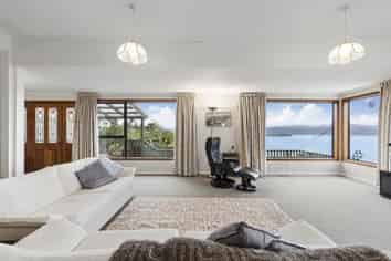 25 Homebush Road, Khandallah