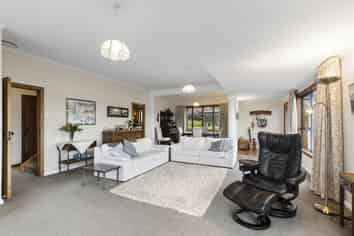 25 Homebush Road, Khandallah