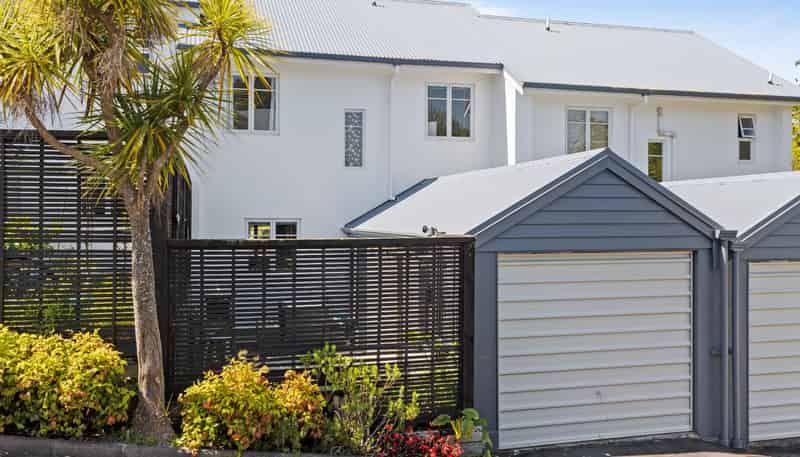 69 Winery Way, Henderson