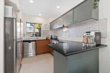 69 Winery Way, Henderson