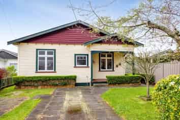 5 Disraeli Street, Hawera